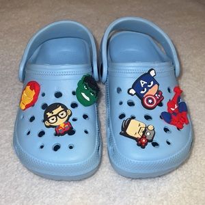 CROC-LIKE SANDALS + JIBBITZ 💙